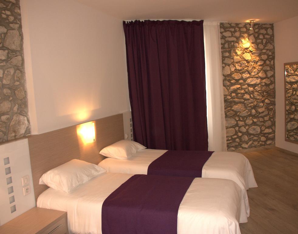 Hotel Terranostra Tarascon-sur-Ariège Стая снимка