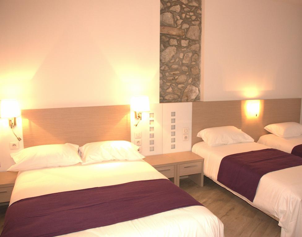 Hotel Terranostra Tarascon-sur-Ariège Стая снимка